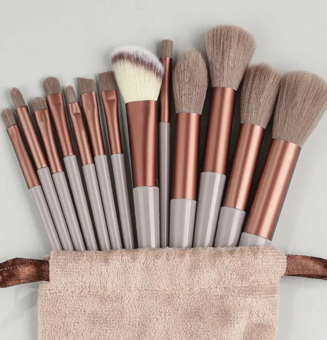 33pcs Professional Makeup & Sponge Kit