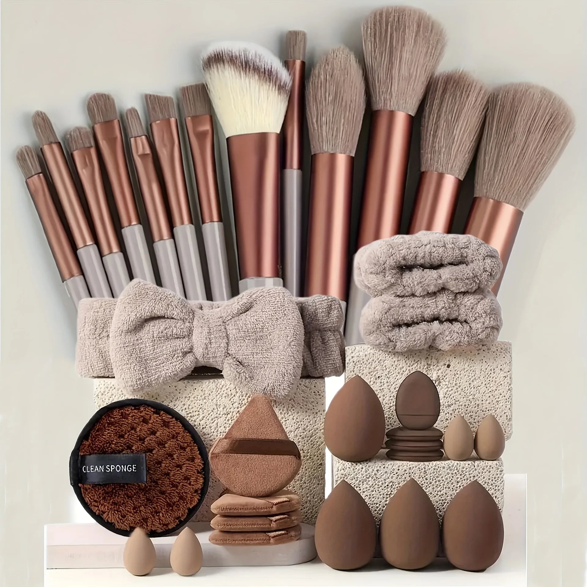 33pcs Professional Makeup & Sponge Kit